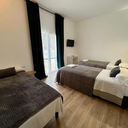 Hostal Oasis Dor Cala D´Or エクステリア 写真